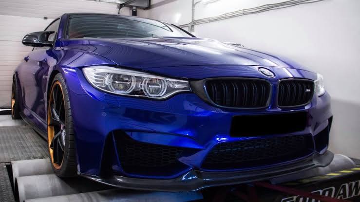 BMW M4 avant covering